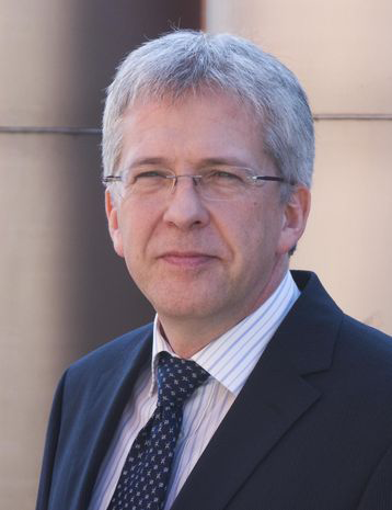 Dr. Roman Breiter